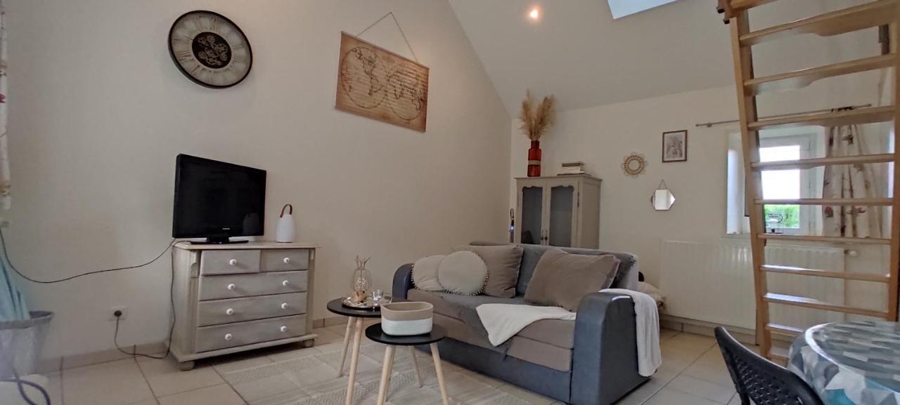 Les Pampas Les Jardins De Kerellec 20min De La 2 A 4 Personnes Jacuzzi Et Terrasse Plouvorn