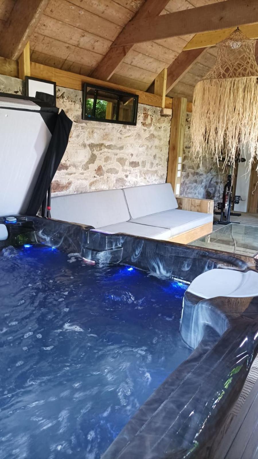 Les Pampas Les Jardins De Kerellec 20min De La 2 A 4 Personnes Jacuzzi Et Terrasse Holiday home *